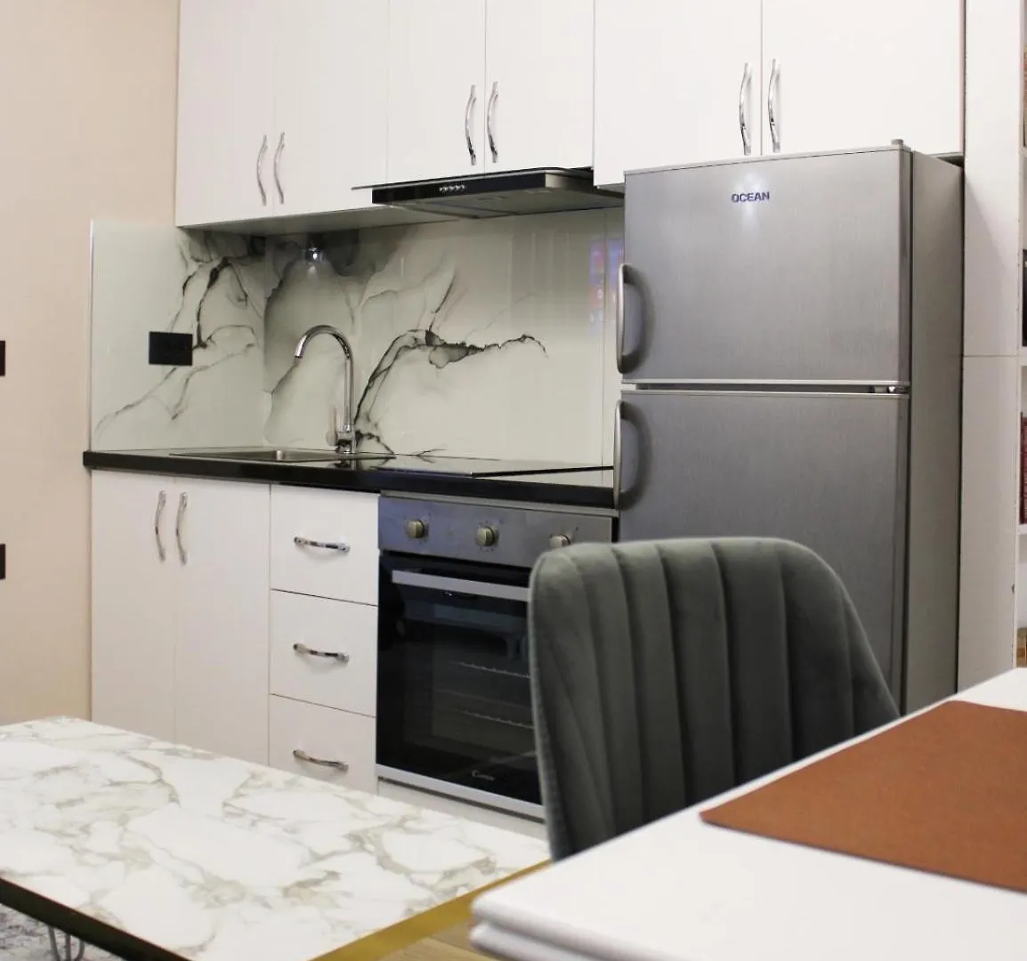Isea Studio Apartment Korça 0*,